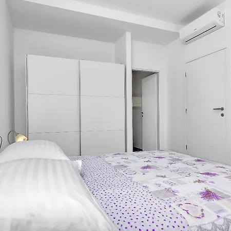 Maslina With Heated Pool Holiday home